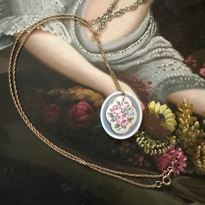 Vintage Ceramic Pendant Necklace